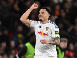 Manchester United Tumbang di Old Trafford, Leeds Menang 2-1 dengan Dua Gol Okafor