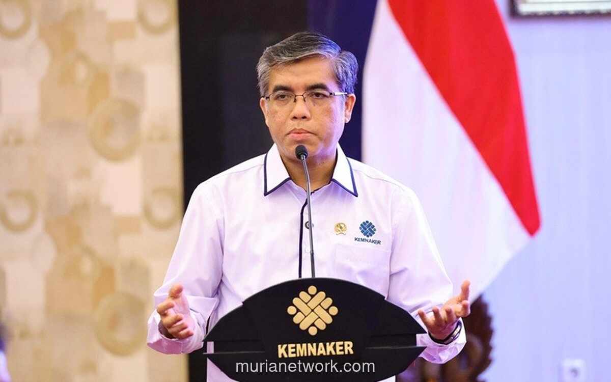 Pemerintah Dorong WFH Satu Hari per Minggu, Sektor Vital Dikecualikan