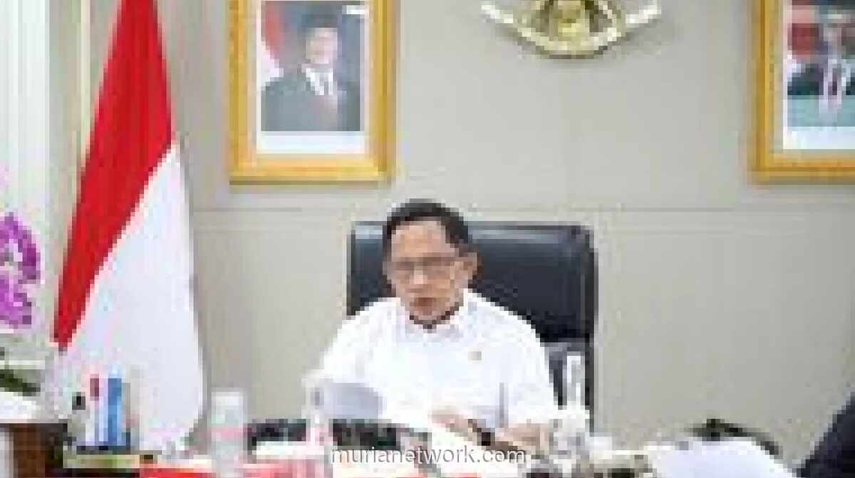 Mendagri Resmikan Kebijakan WFH Sehari Seminggu untuk ASN Daerah