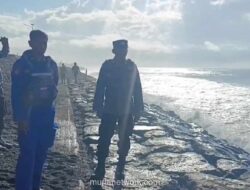 Pemuda Hilang Terseret Arus Saat Berusaha Selamatkan Warga di Pantai Purnama Gianyar