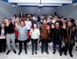 Okezone Gelar School Takeover di SMAN 55 Jakarta, Siapkan Siswa Menuju Dunia Karier