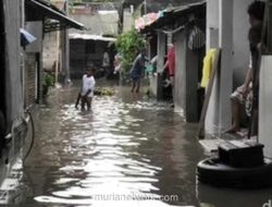Sembilan Kelurahan di Solo Terendam, Tanggul Sungai Jenes Jadi Sorotan
