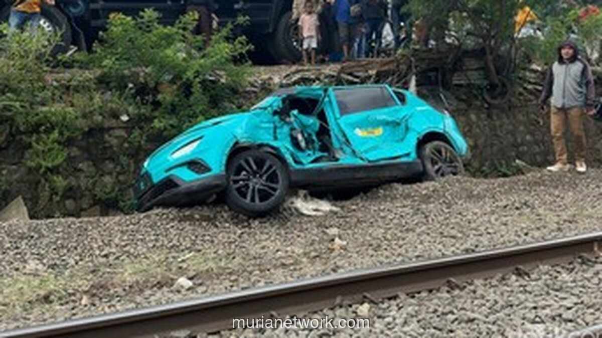 Kemenhub Evaluasi Operasional Taksi Green SM dan Double-Double Track Usai Kecelakaan Maut di Stasiun Bekasi Timur yang Tewaskan 14 Orang