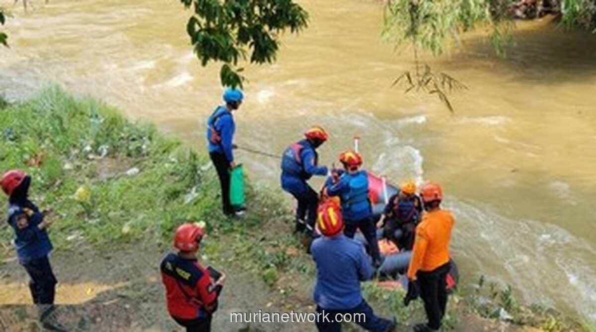 Pencarian Anak 6 Tahun yang Hanyut di Sungai Ciliwung Bogor Dilanjutkan