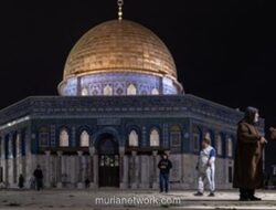 Pemukim Israel Kibarkan Bendera di Kompleks Masjid Al-Aqsa, Kecaman Internasional Berdatangan