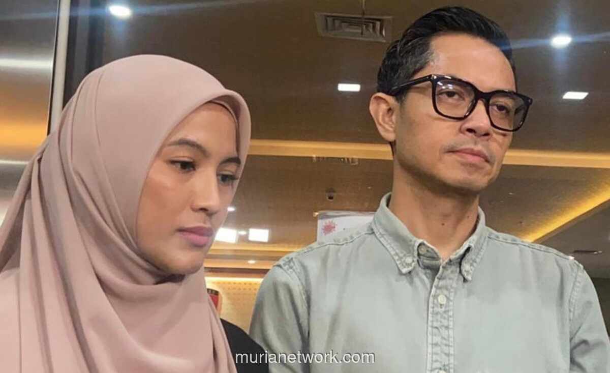 Dude Harlino dan Alyssa Soebandono Diperiksa 7 Jam sebagai Saksi Kasus DSI Rp2,4 Triliun