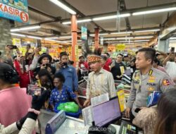 Gibran Beri Voucher Belanja ke 100 Janda Papua di Hari Kartini