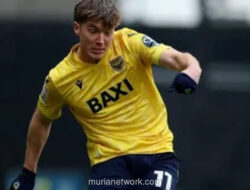 Ole Romeny Terpinggirkan di Oxford United yang Degradasi, Masa Depan di Persimpangan