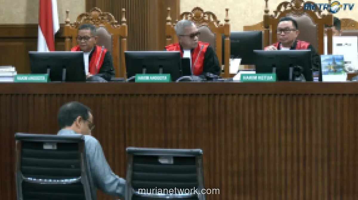 Formappi Peringatkan DPR Soal Risiko Intervensi Hukum dari Audiensi Istri Nadiem