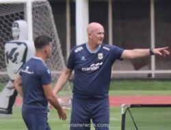 Simon Grayson Ungkap Alasan Bergabung dengan Timnas Indonesia