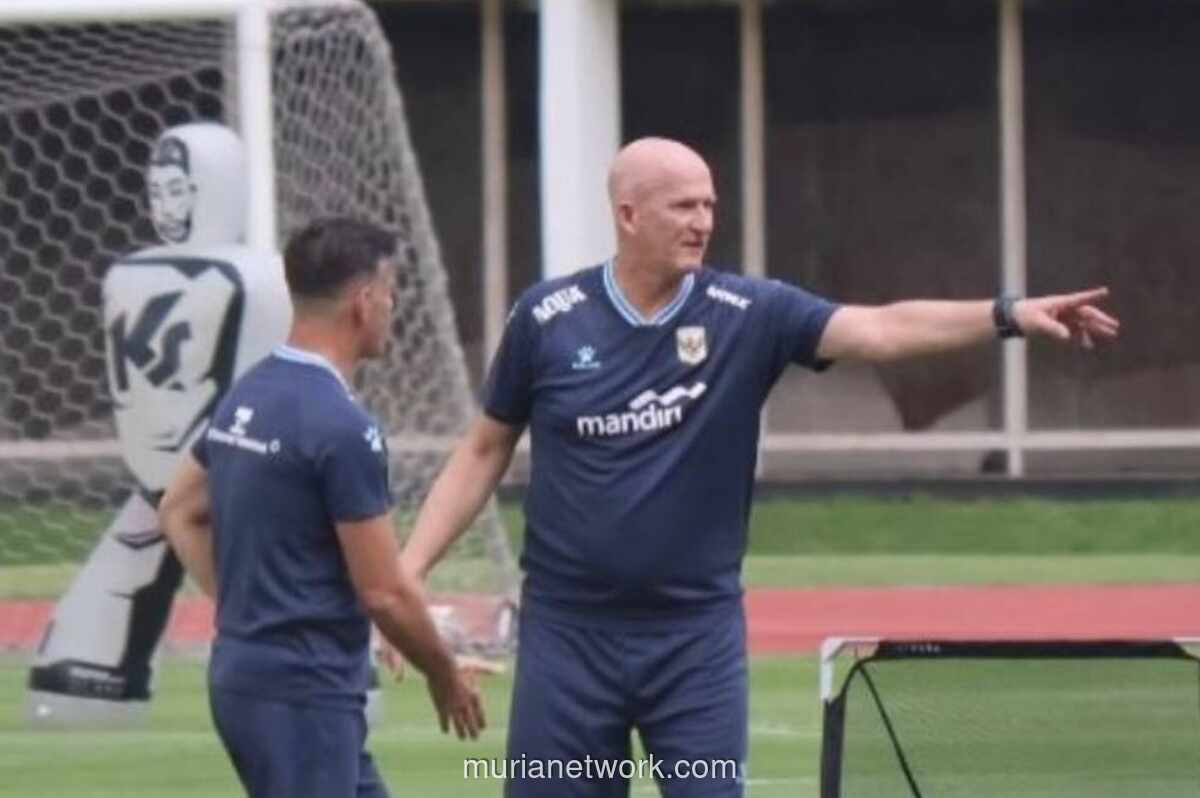 Simon Grayson Ungkap Alasan Bergabung dengan Timnas Indonesia