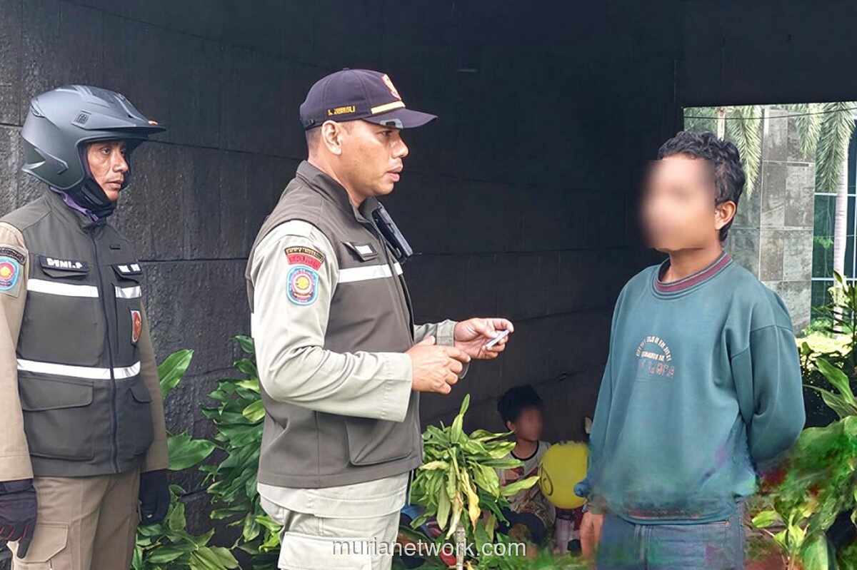 Keluarga Kulon Progo Terdampar di Kolong Semanggi Usai Jadi Korban Copet