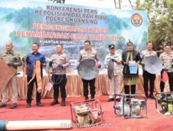 Polda Riau Hancurkan 1.167 Rakit dan Amankan 54 Tersangka dalam Pemberantasan Tambang Emas Ilegal di Kuansing