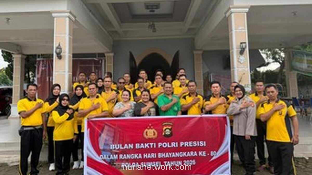 Polda Sumsel Bersihkan Masjid dan Gereja dalam Rangka Hari Bhayangkara ke-80