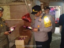 Polisi Bogor Sita Belasan Botol Miras Ilegal dalam Razia di Klapanunggal
