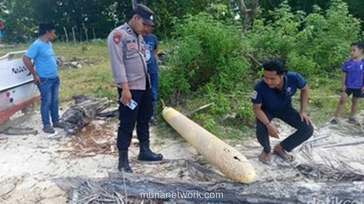 Benda Mirip Torpedo Ditemukan di Pantai Sumenep, Warga Dilarang Mendekat