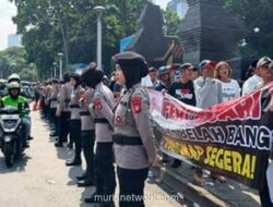 DPN Tani Merdeka Unjuk Rasa di Polda Metro, Tuntut Proses Hukum untuk Feri Amsari