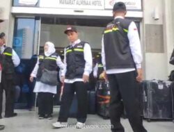 Gelombang Pertama 322 Petugas Haji Diberangkatkan ke Madinah