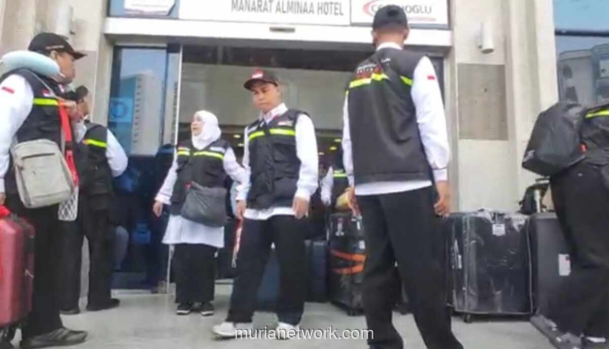Gelombang Pertama 322 Petugas Haji Diberangkatkan ke Madinah