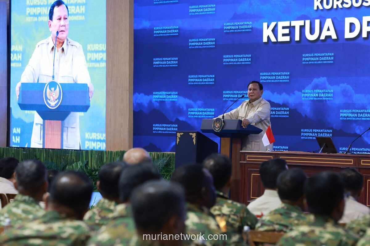 Prabowo Serukan Persatuan di Hadapan Seluruh Ketua DPRD untuk Wujudkan Indonesia Emas 2045