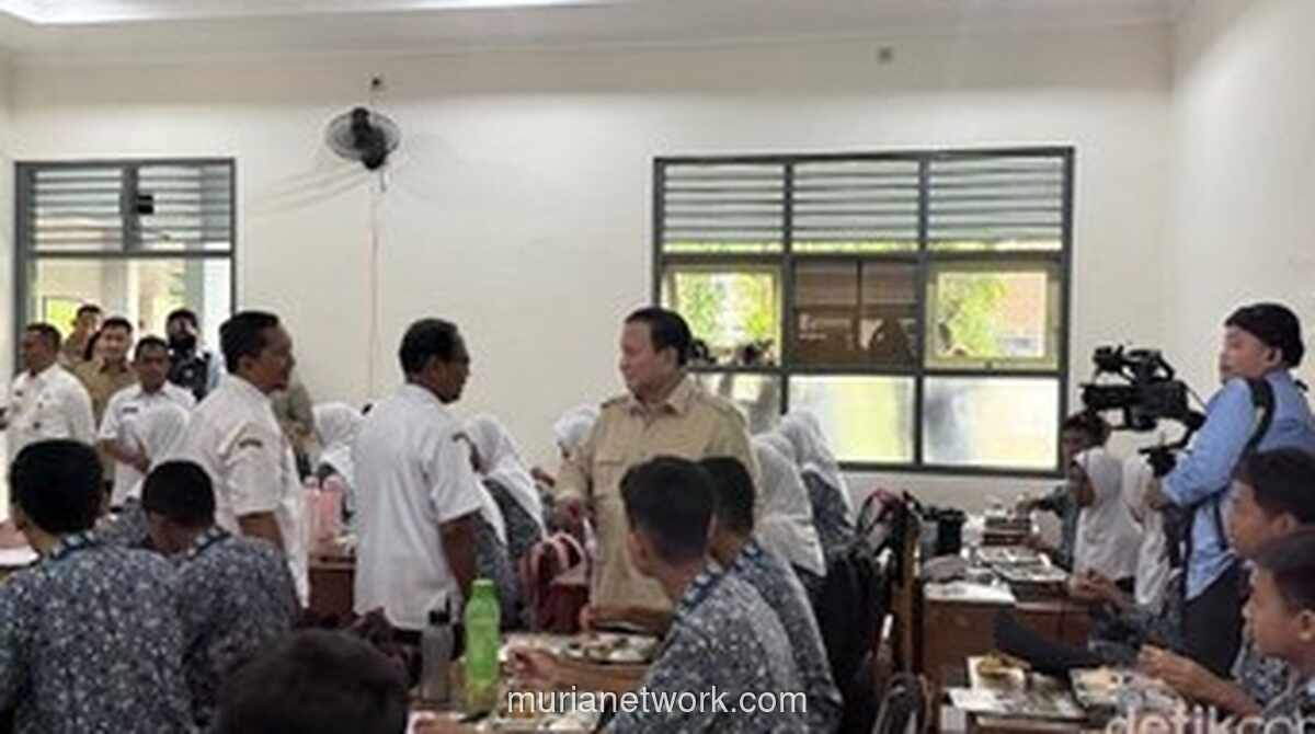Prabowo Tinjau Langsung Revitalisasi SMA Negeri 1 Cilacap, Pastikan Fasilitas Belajar Layak