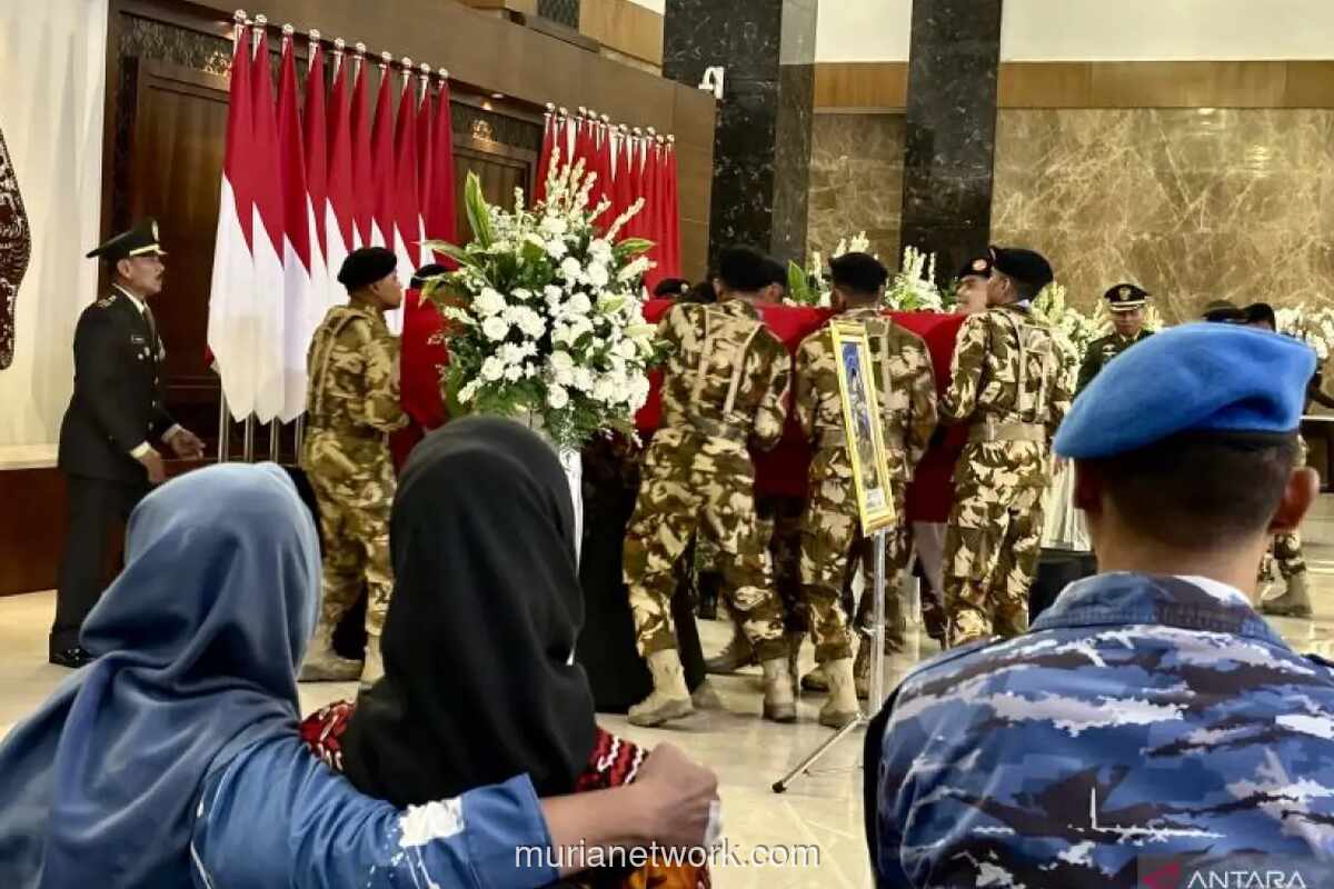 Presiden Prabowo Beri Penghormatan Terakhir kepada Tiga Prajurit TNI Gugur di Lebanon
