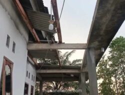 Puluhan Rumah Rusak Parah Diterjang Puting Beliung di Bangka Barat