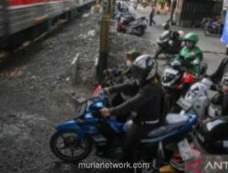 Wagub DKI: Perlintasan Kereta Api di Jakarta Harus Dievaluasi Demi Cegah Kecelakaan