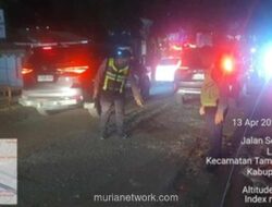 Truk Angkut Limbah Besi Tabrak 8 Kendaraan di Bekasi, Diduga Gagal Rem