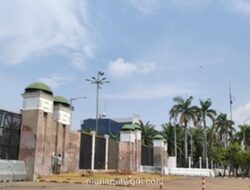 Ribuan Buruh Gelar Aksi di DPR, Tuntut Penghapusan Outsourcing