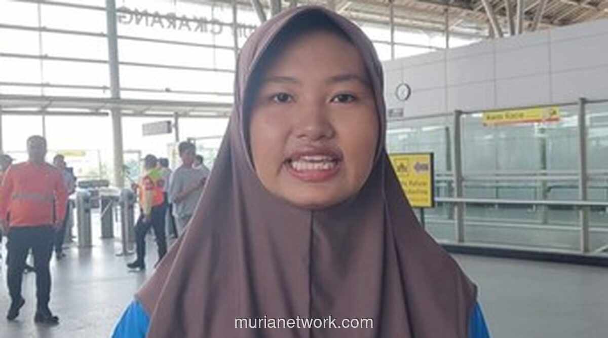 Layanan KRL Cikarang-Bekasi Kembali Normal, Penumpang Pilih Gerbong Tengah untuk Antisipasi Keamanan