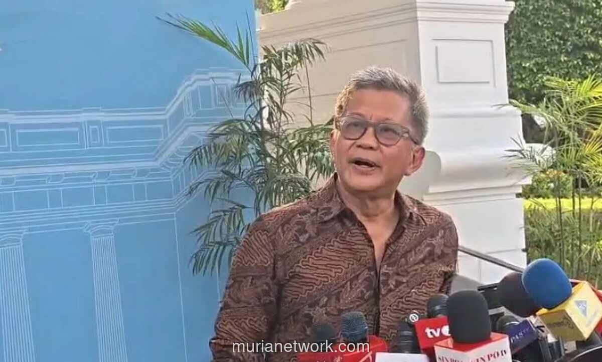 Rocky Gerung Akui Dirinya ‘Disiden’ Usai Berbincang Santai dengan Prabowo di Istana