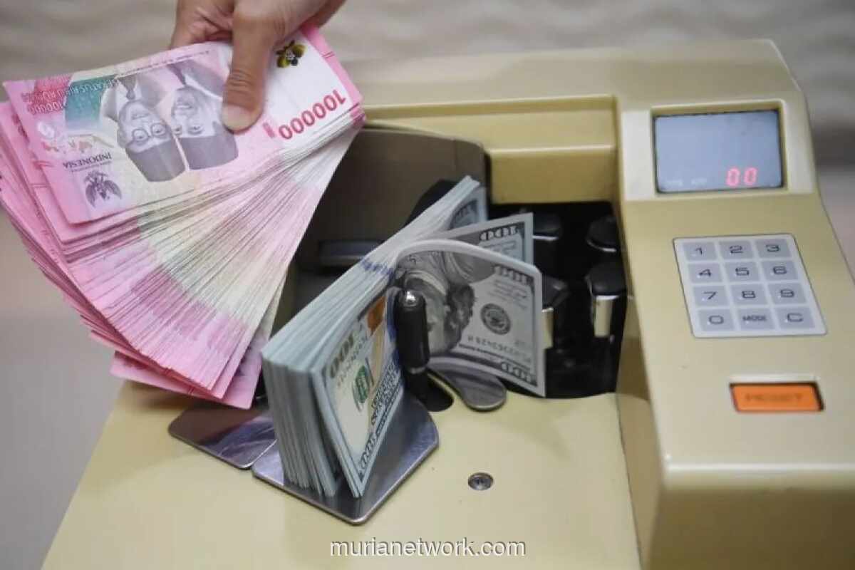 Rupiah Menguat ke Rp16.986 Didorong Meredanya Ketegangan AS-Iran