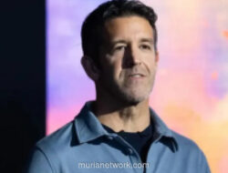 Tim Cook Mundur, John Ternus Ditunjuk Jadi CEO Apple Mulai September 2026