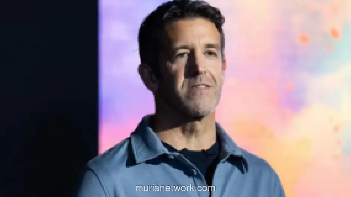 Tim Cook Mundur, John Ternus Ditunjuk Jadi CEO Apple Mulai September 2026