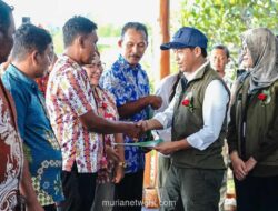 Menhut Serahkan SK Perhutanan Sosial untuk 1.742 Hektare di Sulawesi Utara