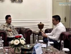 Seskab Teddy Silaturahmi ke Wapres Gibran, Bahas Kondisi Terkini Negara