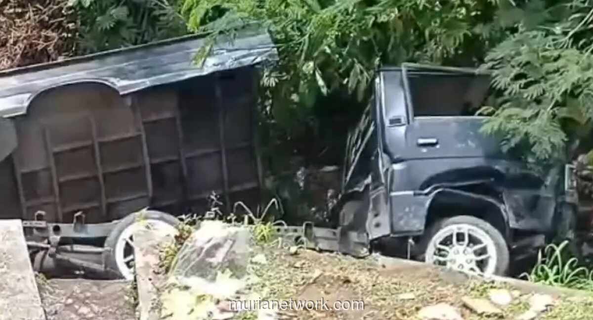Mobil Angkut Sayur Terjun ke Jurang di Semarang, Sopir Diduga Ugal-ugalan