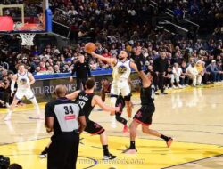 Comeback Curry Capai 9.000 Field Goals, Warriors Tetap Tumbang dari Rockets
