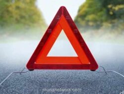 Pengendara Motor Tabrak Truk Mogok di Bogor, Korban Luka Ringan