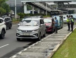 Kecelakaan Beruntun Empat Kendaraan di Semanggi Macetkan Lalu Lintas