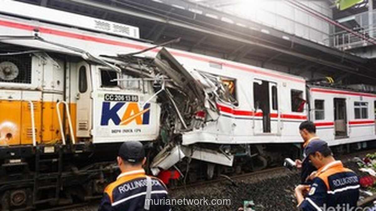 Polisi Masih Selidiki Penyebab Tabrakan Maut Taksi, KRL, dan KA Argo Bromo Anggrek di Bekasi, 16 Tewas