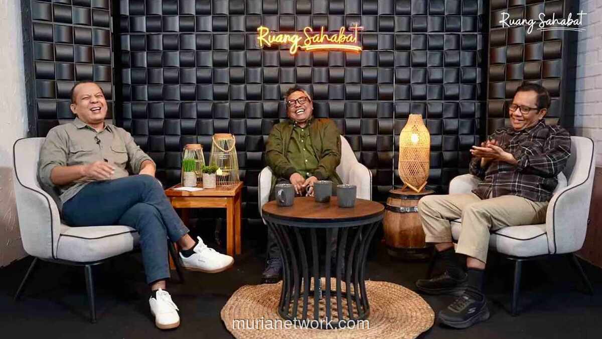 Islah Bahrawi Ungkap Mahfud MD sebagai Inspirasi Keberaniannya Kritik Prabowo