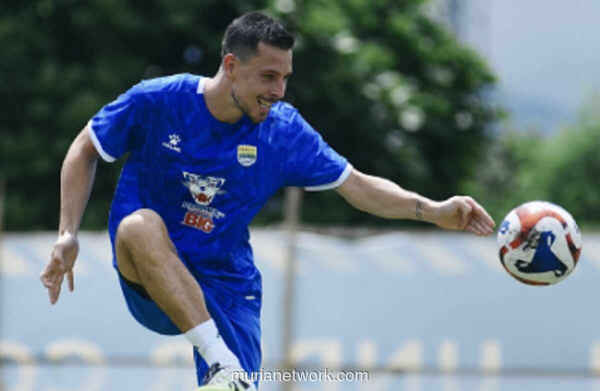Thom Haye: Persib Siap Bertempur Mati-matian untuk Pertahankan Puncak Klasemen di Padang