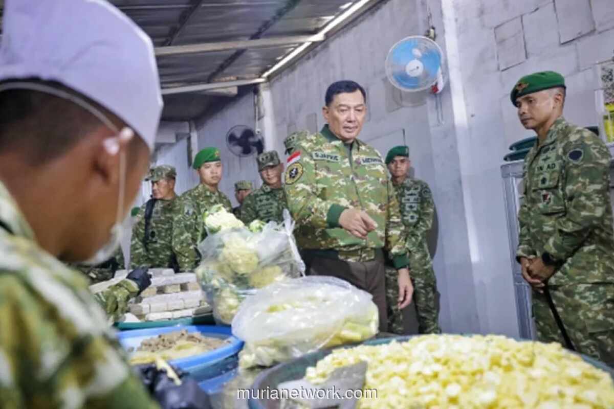Menhan Tinjau Kesiapan Satuan TNI di Indramayu dan Garut, Tekankan Pengabdian pada Rakyat