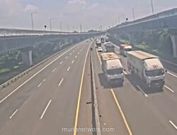 Arus Lalu Lintas Mulai Padat di Tol Japek Menyambut Libur Panjang Jumat Agung