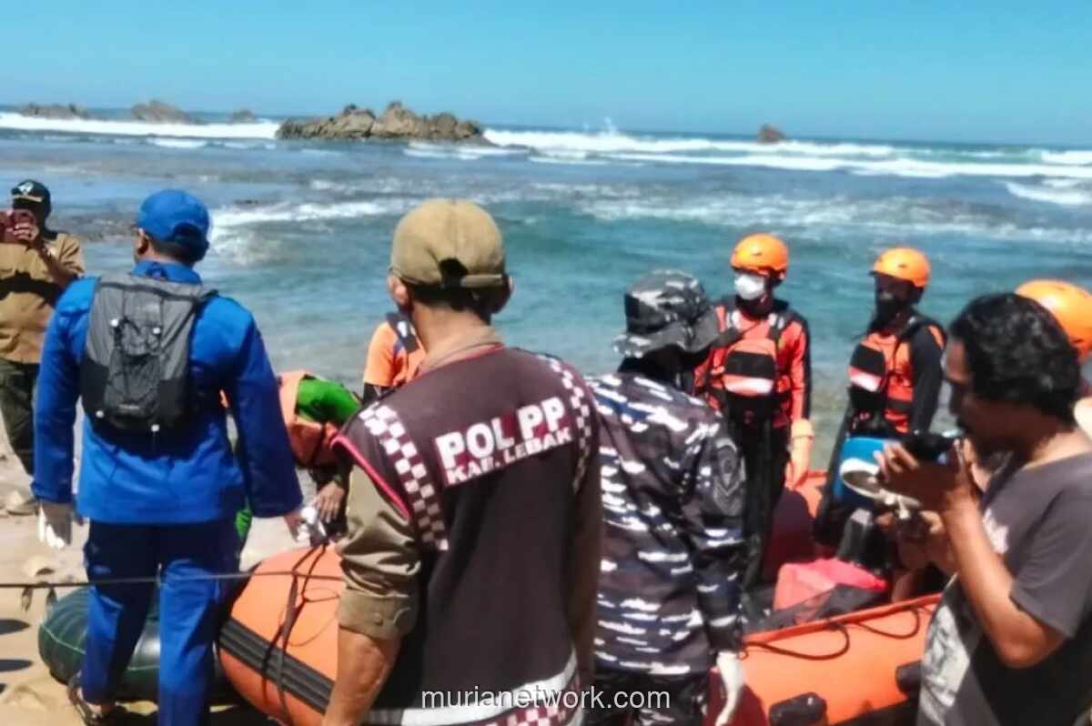Wisatawan China Tewas Terseret Ombak di Pantai Cikesal, Lebak