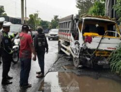 Rem Truk Pasir Diduga Blong, Tabrak Truk Tronton di Sukoharjo