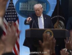 Trump Kembali Serang Paus Leo XIV Soal Iran, Paus Pilih Tak Berdebat