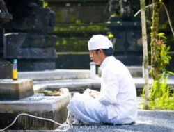 Umat Hindu Bali Bersiap Sambut Tumpek Landep, Asah Ketajaman Pikiran di Tengah Zaman Modern